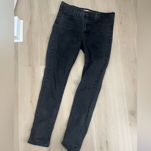 Levi's Women's Black Skinny Jeans